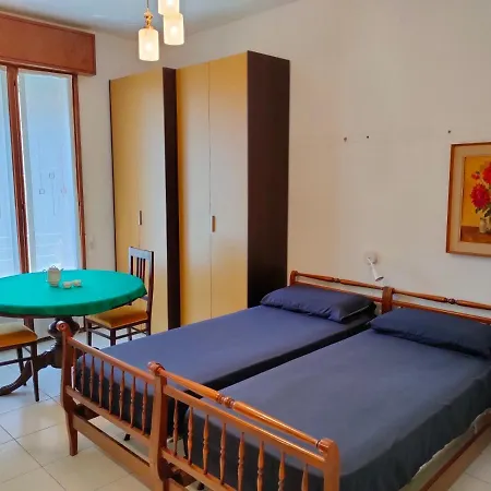 Lovely 2 Beds Bedroom With Private Bathroom Privatunterkunft